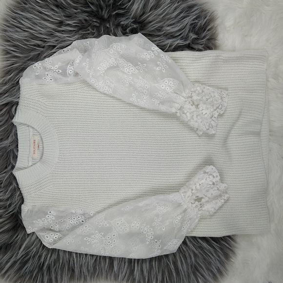 Solitaire Sweaters - Solitaire White Sweater, Size L